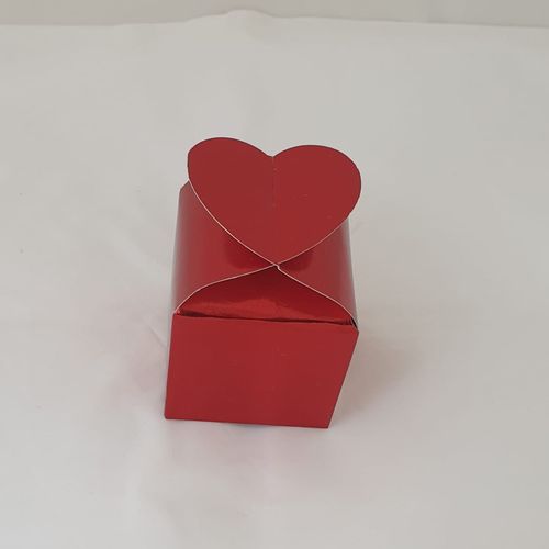 HEART SQUARE BOXES 6 PCS RED