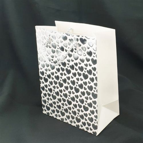 GIFTBAG WHITE WITH SILVER HEARTS