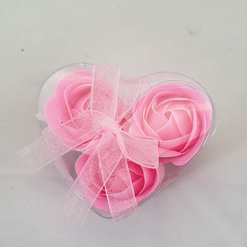 SOAP ROSE BUDS 3 PCS IN HEART PVC PINK